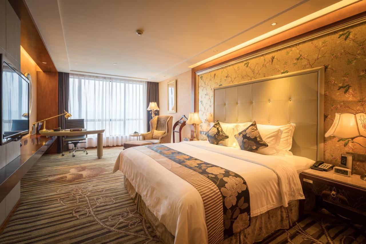 Sunshine Hotel Zhangjiajie Exteriör bild