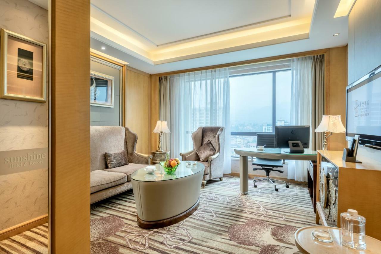 Sunshine Hotel Zhangjiajie Exteriör bild